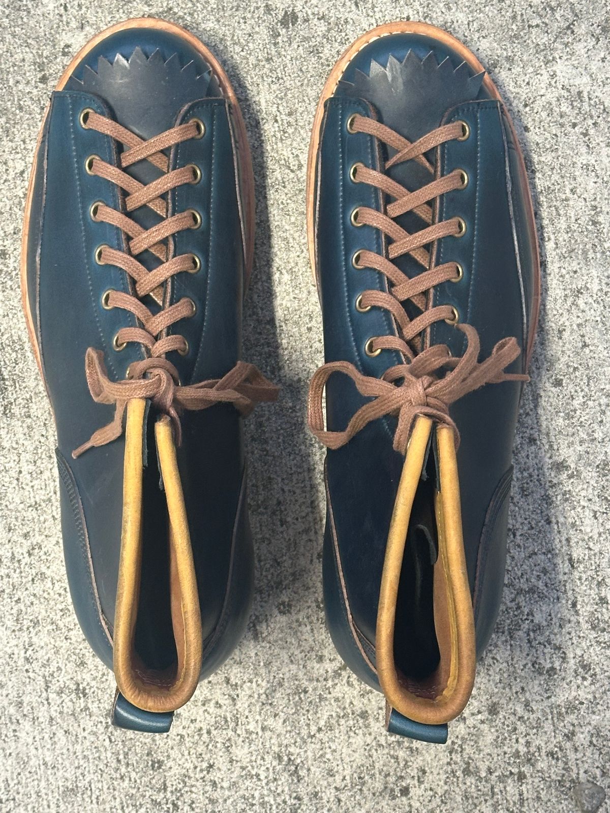 Photo by lee.goodson on October 1, 2025 of the Role Club Lace to Toe in Horween Navy Chromexcel.