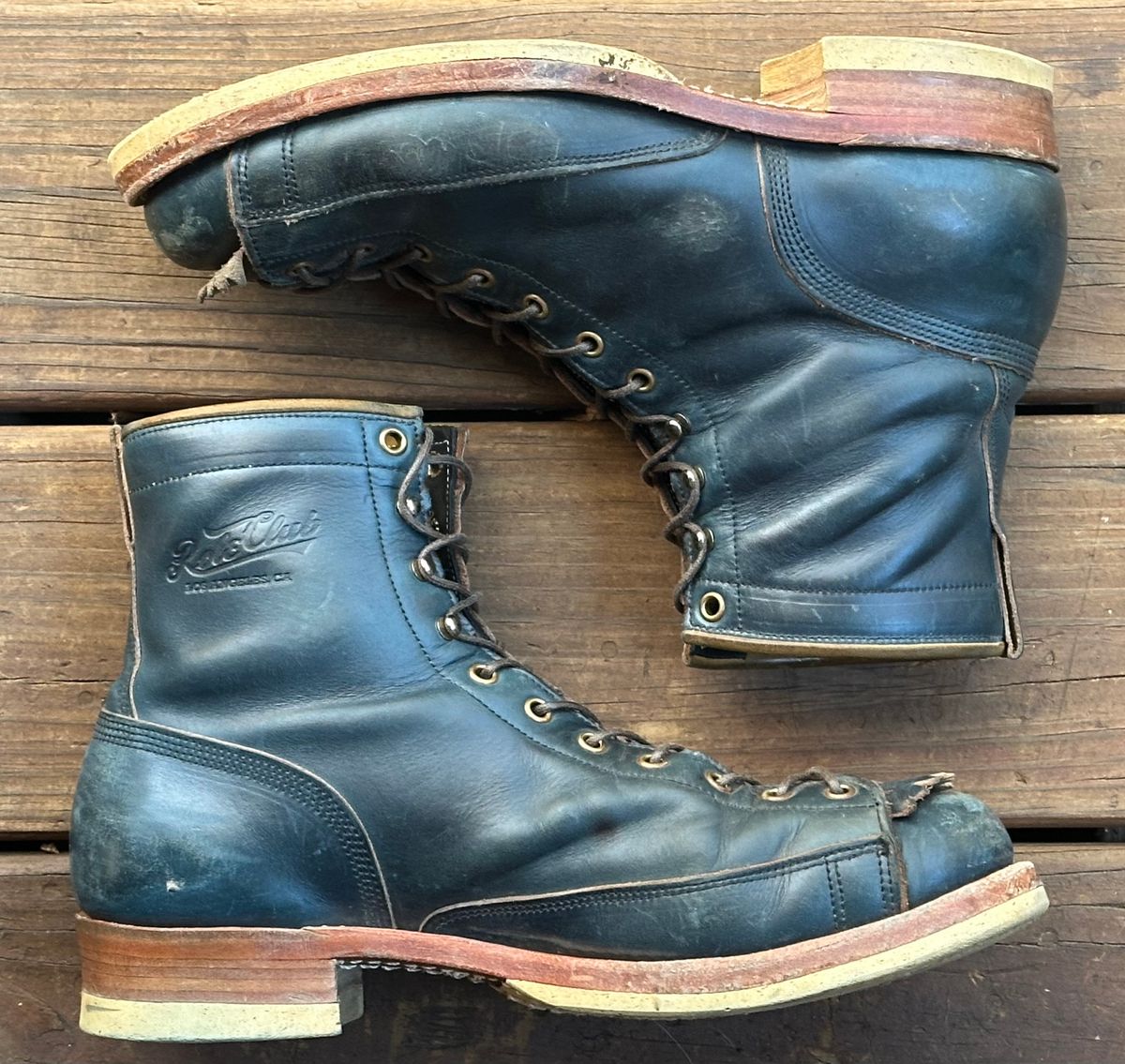 Photo by lee.goodson on January 1, 2026 of the Role Club Lace to Toe in Horween Navy Chromexcel.