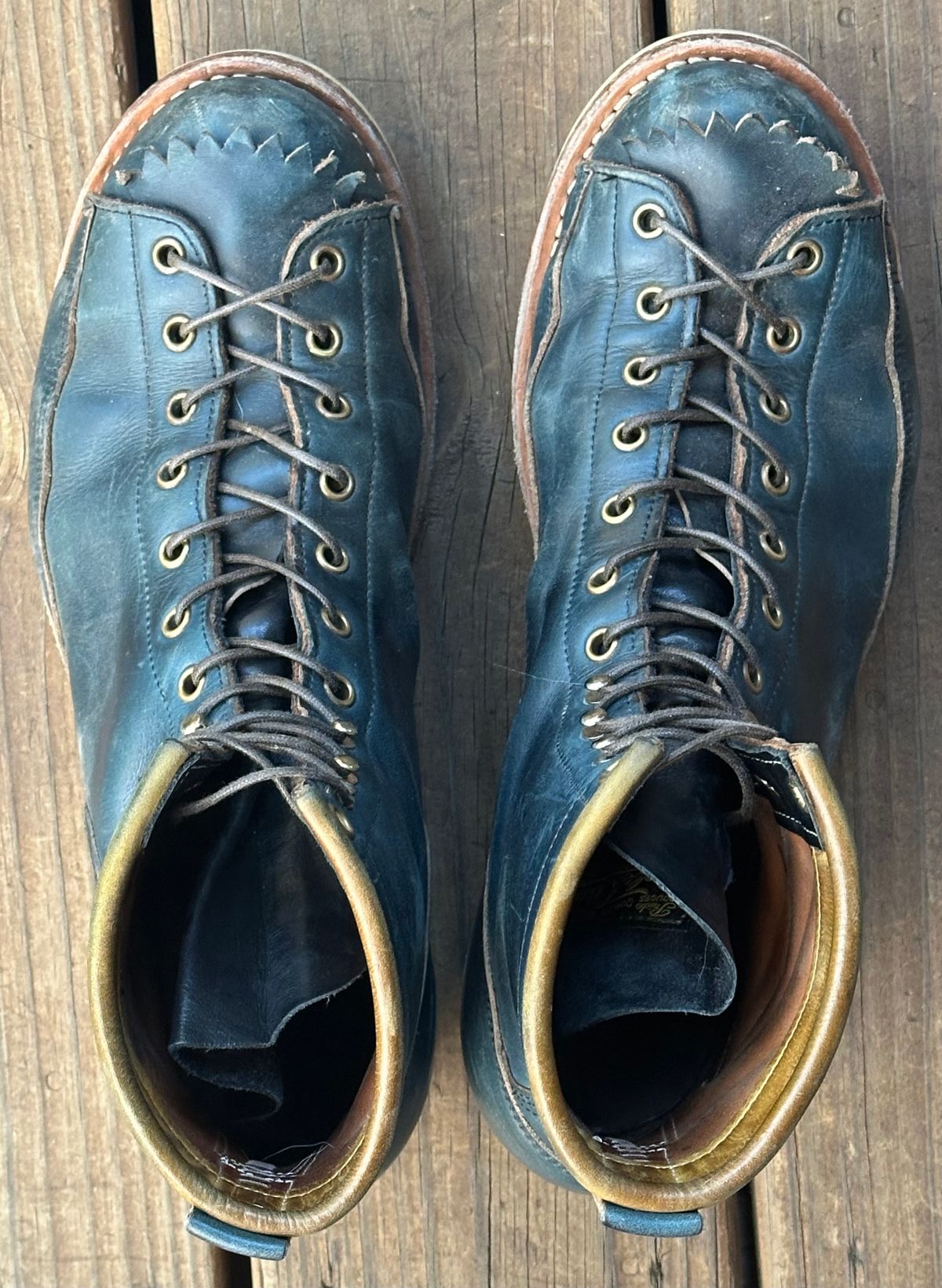 Photo by lee.goodson on January 1, 2026 of the Role Club Lace to Toe in Horween Navy Chromexcel.