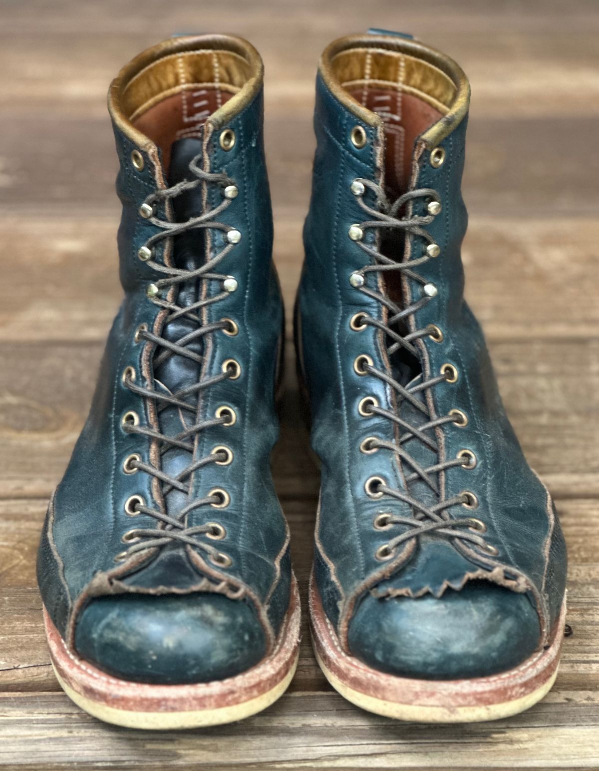 Photo by lee.goodson on March 31, 2026 of the Role Club Lace to Toe in Horween Navy Chromexcel.