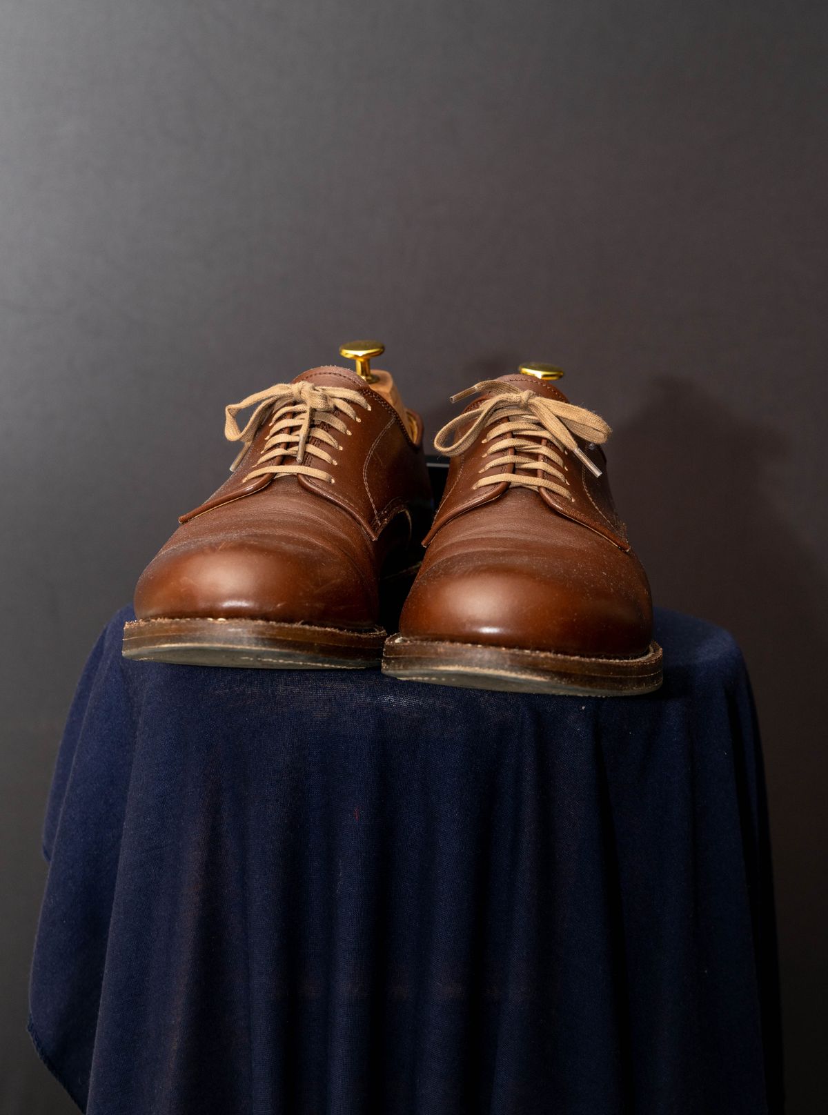 Photo by Alijan on December 5, 2022 of the John Lofgren USN Low Quarter Shoes in Unknown Leather.