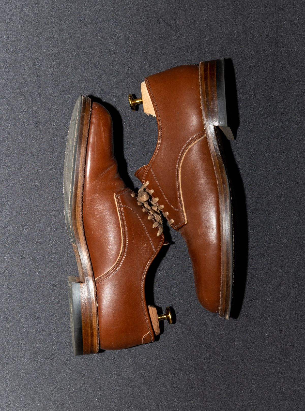 Photo by Alijan on December 5, 2022 of the John Lofgren USN Low Quarter Shoes in Unknown Leather.