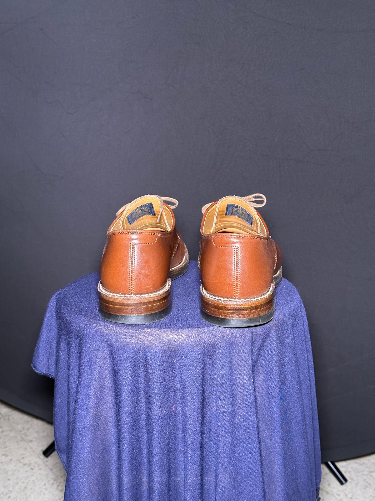 Photo by Alijan on January 5, 2023 of the John Lofgren USN Low Quarter Shoes in Unknown Leather.