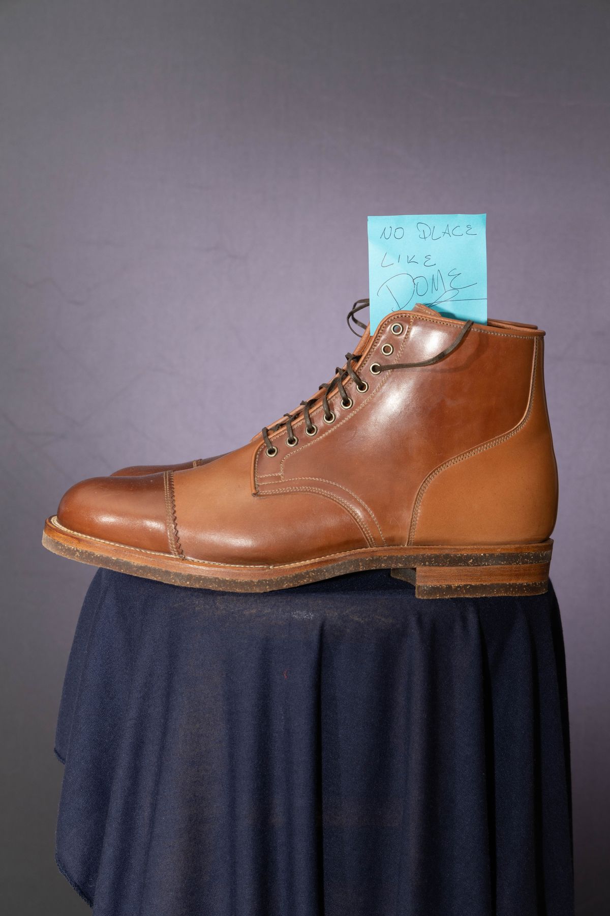 Photo by Alijan on November 2, 2022 of the Viberg Service Boot PCT in Horween Natural Shell Cordovan.