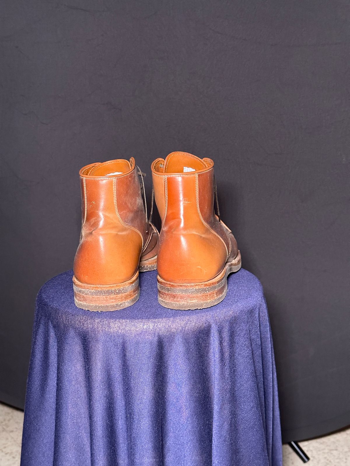 Photo by Alijan on January 5, 2023 of the Viberg Service Boot PCT in Horween Natural Shell Cordovan.