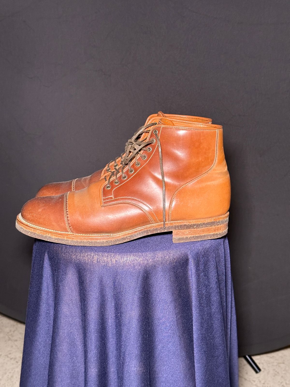Photo by Alijan on January 5, 2023 of the Viberg Service Boot PCT in Horween Natural Shell Cordovan.