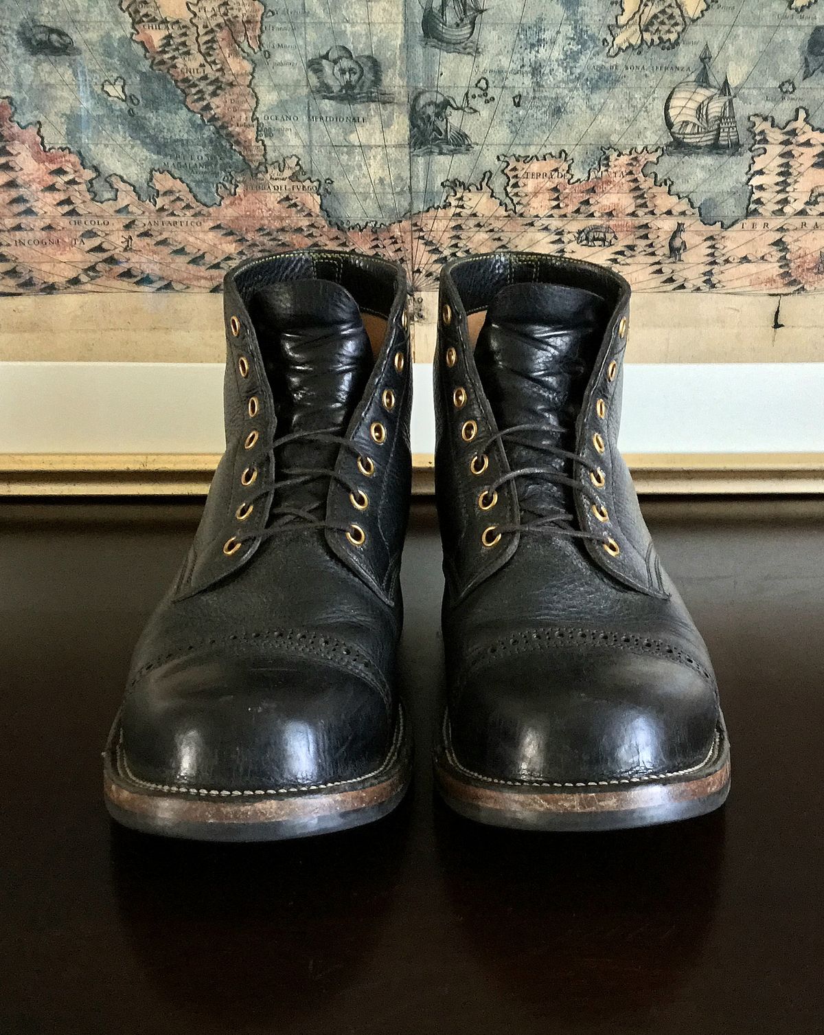 Photo by Arsenicmickey on February 4, 2024 of the Iron Boots Pitman in Black Italy Waxed Bullhide.