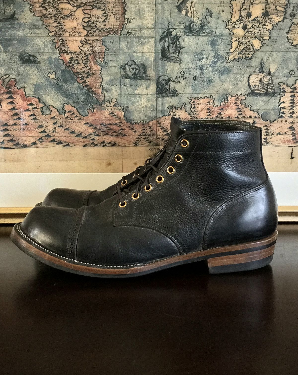Photo by Arsenicmickey on February 4, 2024 of the Iron Boots Pitman in Black Italy Waxed Bullhide.