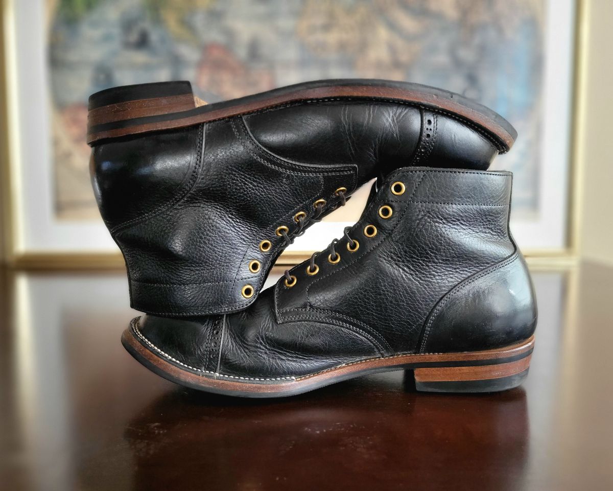 Photo by Arsenicmickey on April 3, 2024 of the Iron Boots Pitman in Black Italy Waxed Bullhide.