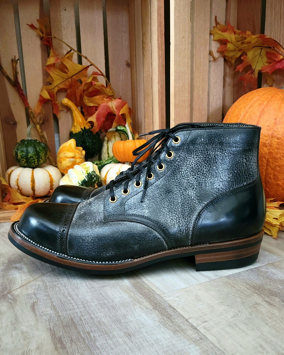 Photo by Arsenicmickey on October 1, 2023 of the Iron Boots Pitman in Black Italy Waxed Bullhide.