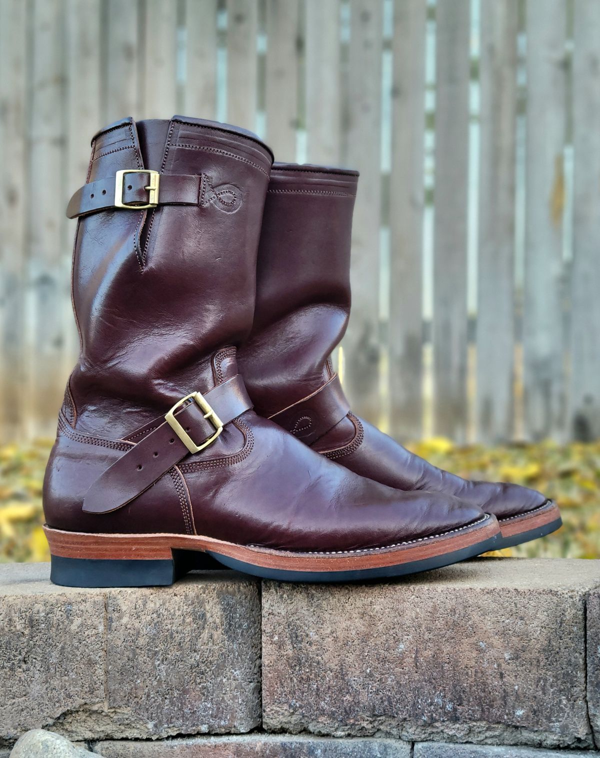 Photo by Arsenicmickey on December 6, 2024 of the Fortis Boots Tapak 2.0 Engineer Boots in Wickett & Craig Brown Latigo.