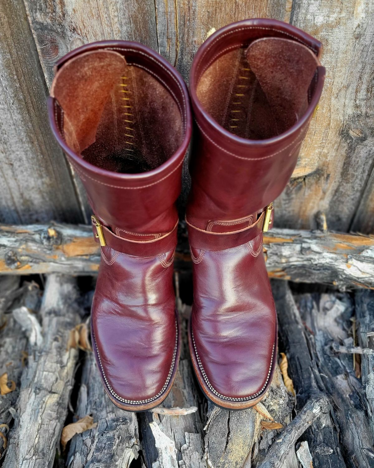 Photo by Arsenicmickey on January 4, 2025 of the Fortis Boots Tapak 2.0 Engineer Boots in Wickett & Craig Brown Latigo.