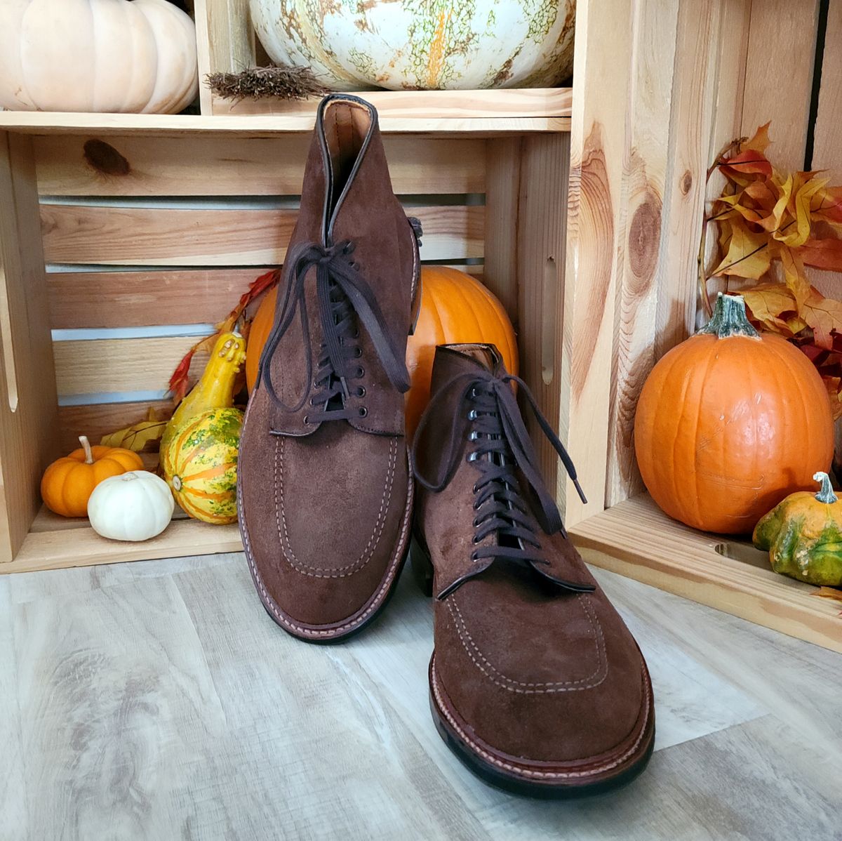Photo by Arsenicmickey on November 3, 2022 of the Alden Indy Boot in Horween Tobacco Chamois Roughout.