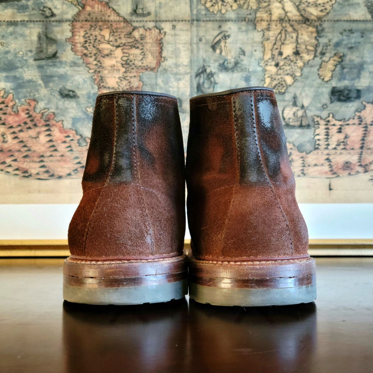 Photo by Arsenicmickey on February 2, 2023 of the Alden Indy Boot in Horween Tobacco Chamois Roughout.