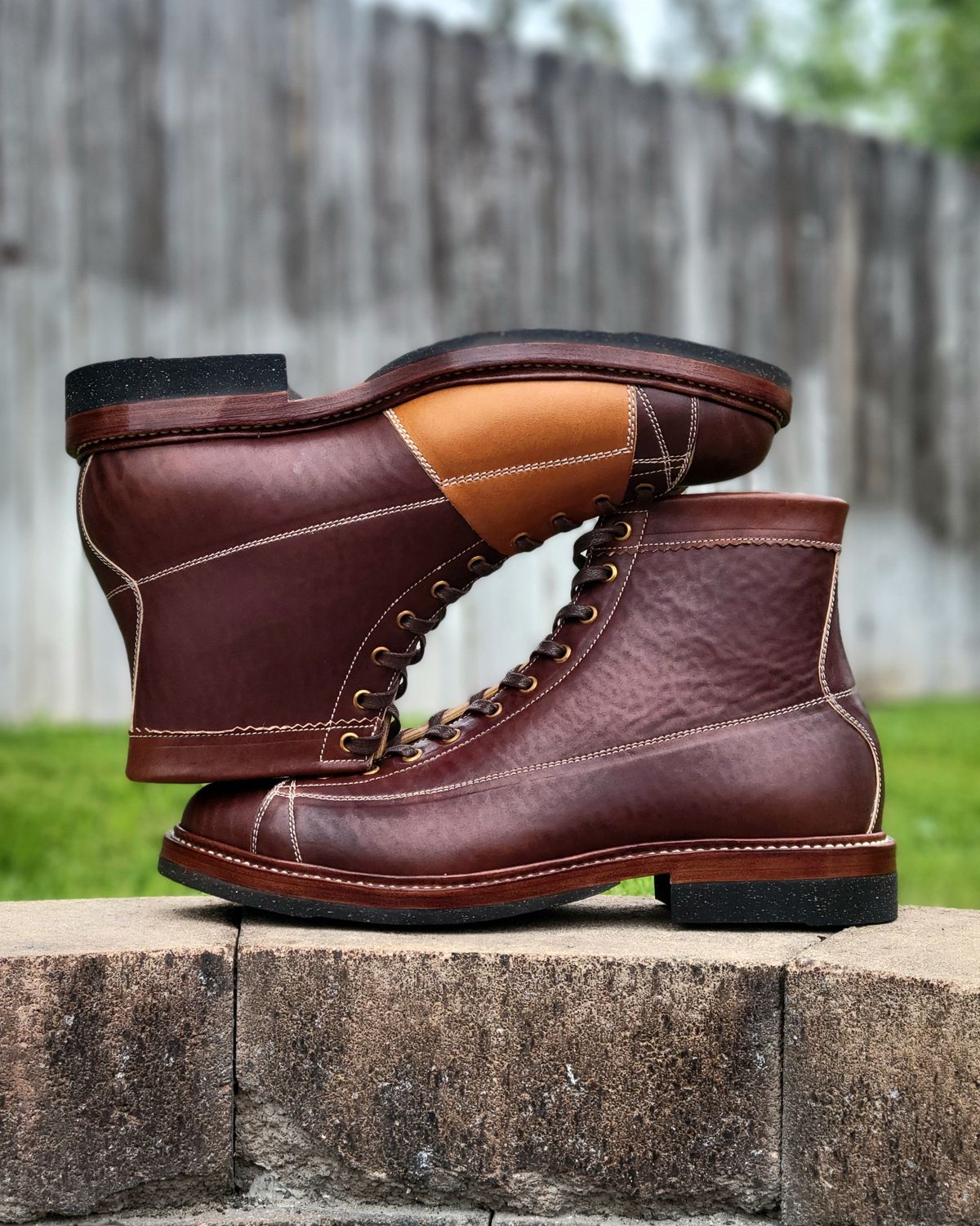 Photo by Arsenicmickey on April 18, 2025 of the Sagara Cordmaster in Conceria Cloe Superlux Horsebutt Overdyed Brown.