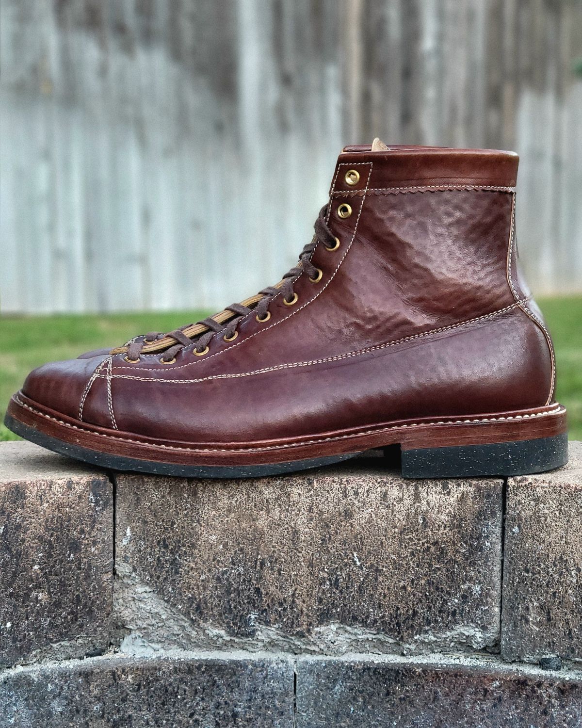 Photo by Arsenicmickey on October 29, 2025 of the Sagara Cordmaster in Conceria Cloe Superlux Horsebutt Overdyed Brown.