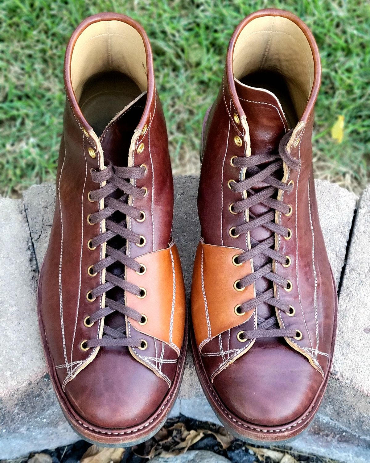 Photo by Arsenicmickey on October 29, 2025 of the Sagara Cordmaster in Conceria Cloe Superlux Horsebutt Overdyed Brown.