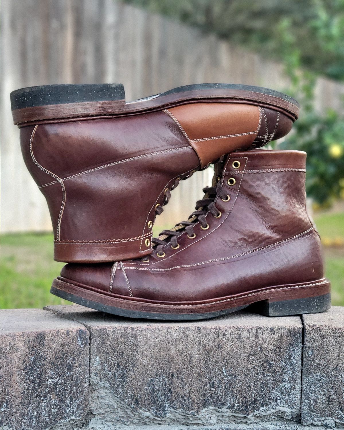 Photo by Arsenicmickey on December 3, 2025 of the Sagara Cordmaster in Conceria Cloe Superlux Horsebutt Overdyed Brown.