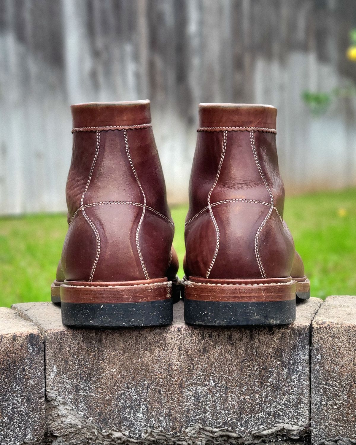 Photo by Arsenicmickey on January 3, 2026 of the Sagara Cordmaster in Conceria Cloe Superlux Horsebutt Overdyed Brown.