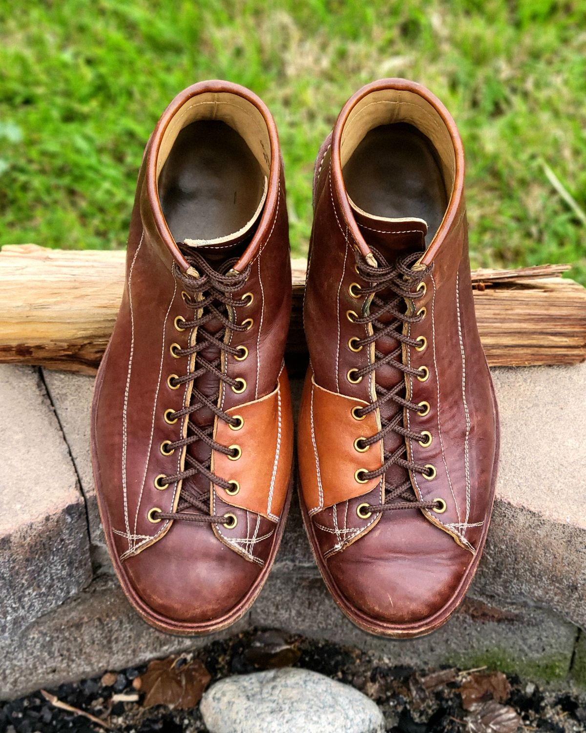 Photo by Arsenicmickey on January 3, 2026 of the Sagara Cordmaster in Conceria Cloe Superlux Horsebutt Overdyed Brown.