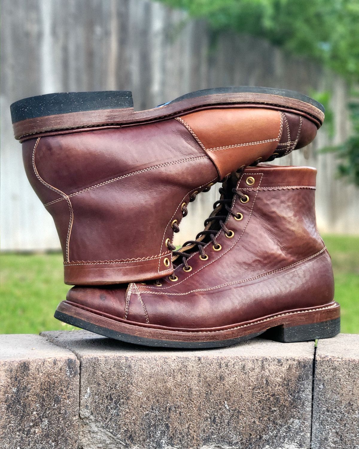 Photo by Arsenicmickey on March 5, 2026 of the Sagara Cordmaster in Conceria Cloe Superlux Horsebutt Overdyed Brown.