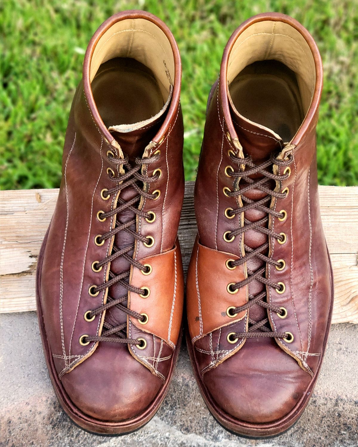 Photo by Arsenicmickey on March 5, 2026 of the Sagara Cordmaster in Conceria Cloe Superlux Horsebutt Overdyed Brown.