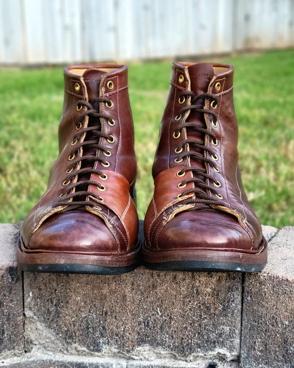 Photo by Arsenicmickey on April 3, 2026 of the Sagara Cordmaster in Conceria Cloe Superlux Horsebutt Overdyed Brown.