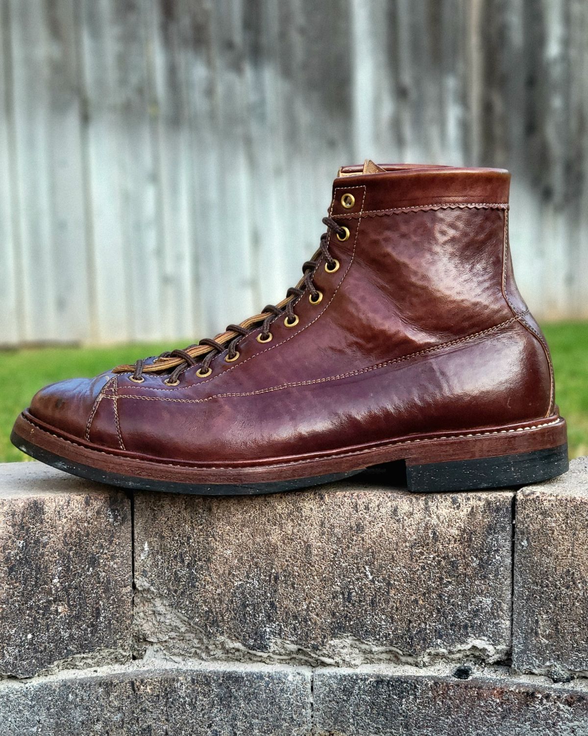 Photo by Arsenicmickey on April 3, 2026 of the Sagara Cordmaster in Conceria Cloe Superlux Horsebutt Overdyed Brown.