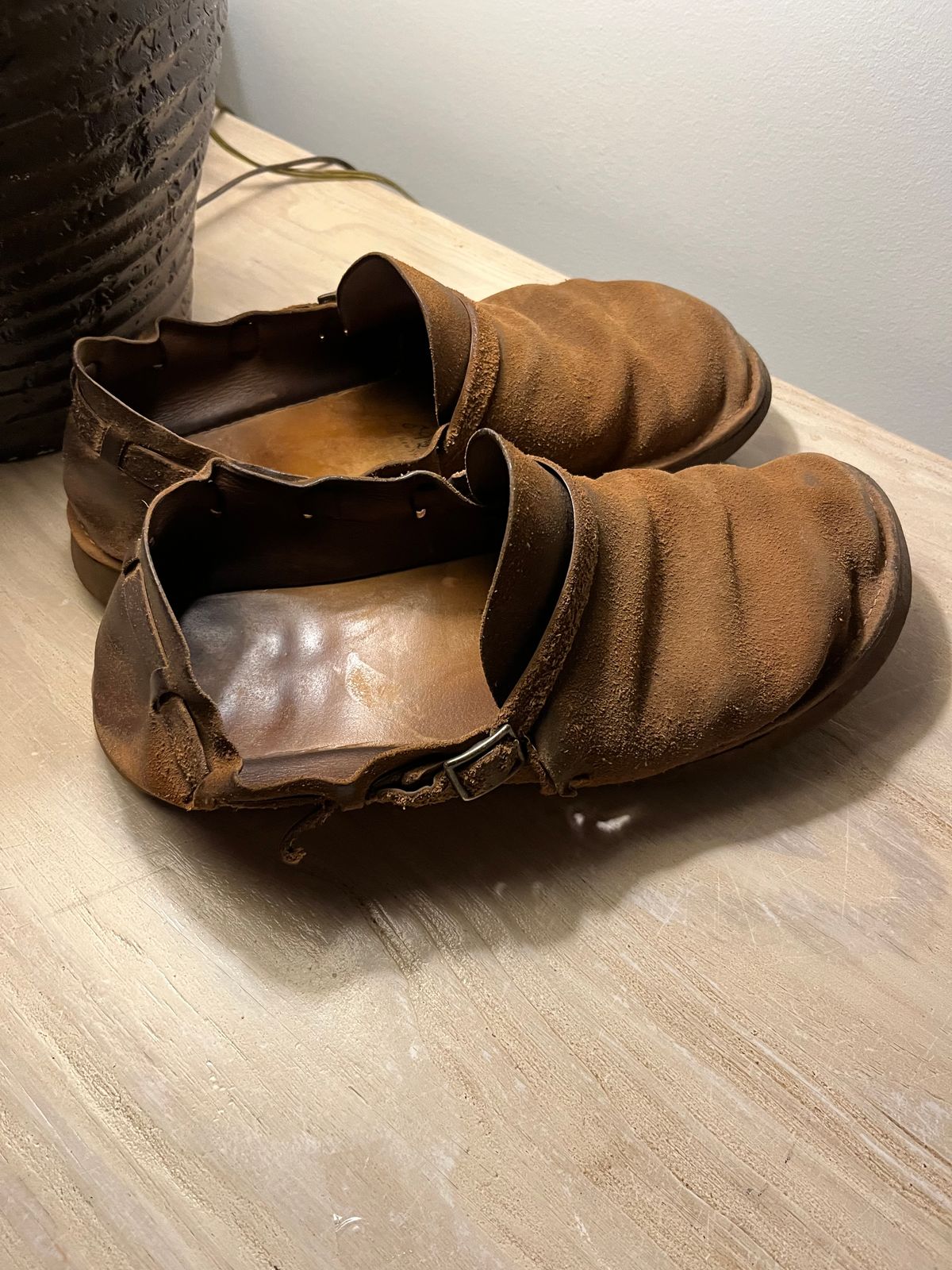 Photo by JSeppala on January 14, 2026 of the Aurora Shoe Co. Middle English in Horween Natural Chromexcel Roughout.