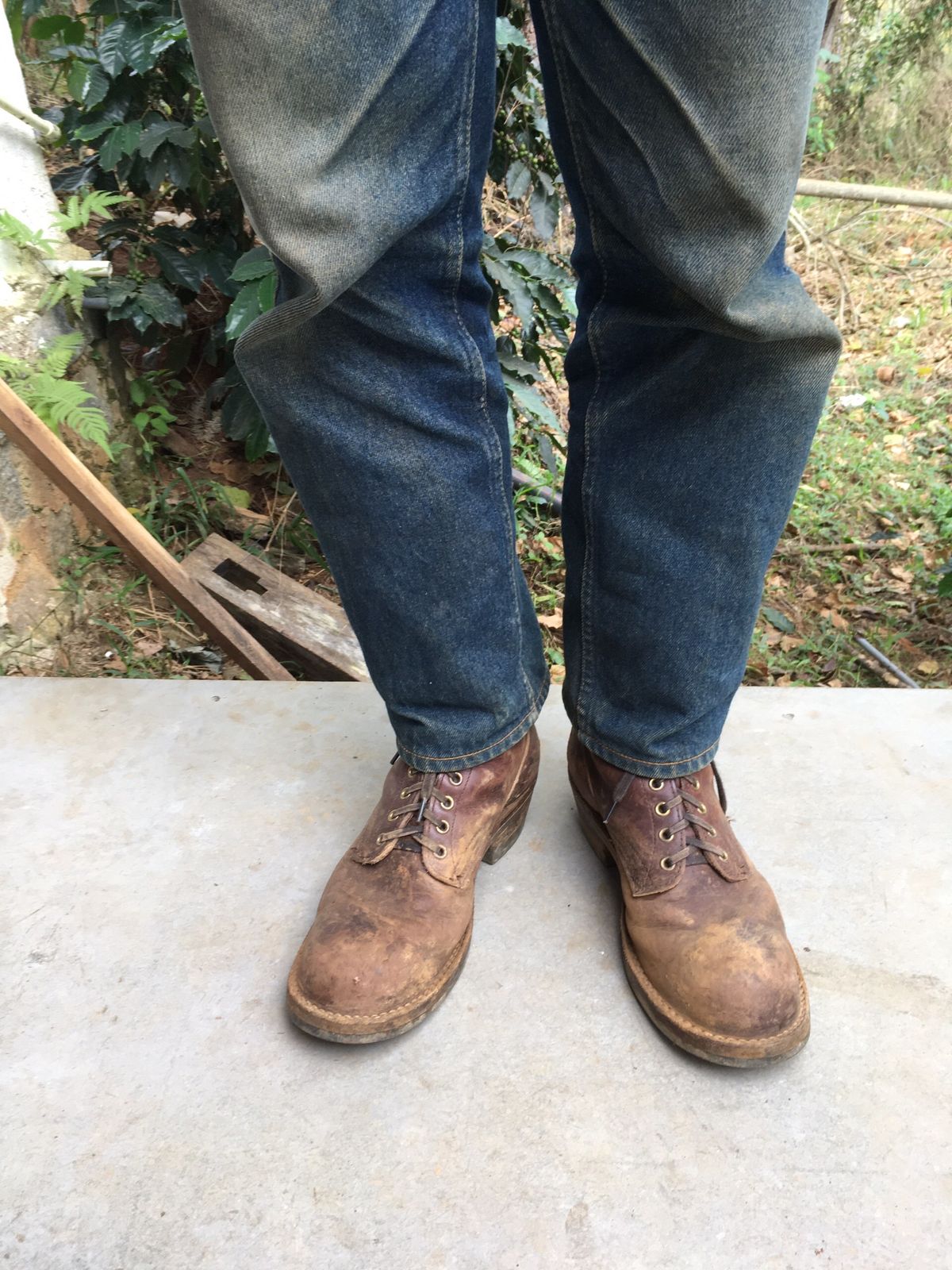 Photo by Nhannguyen on November 3, 2022 of the White's Smokejumper in Unlisted Leather.