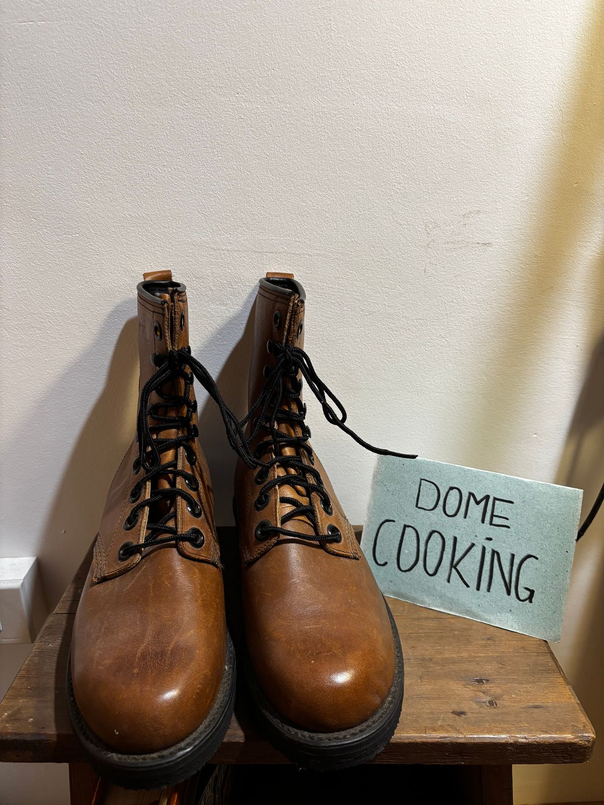 Photo by Nhannguyen on November 1, 2025 of the Sheboygan Unknown Model in Unknown Leather.