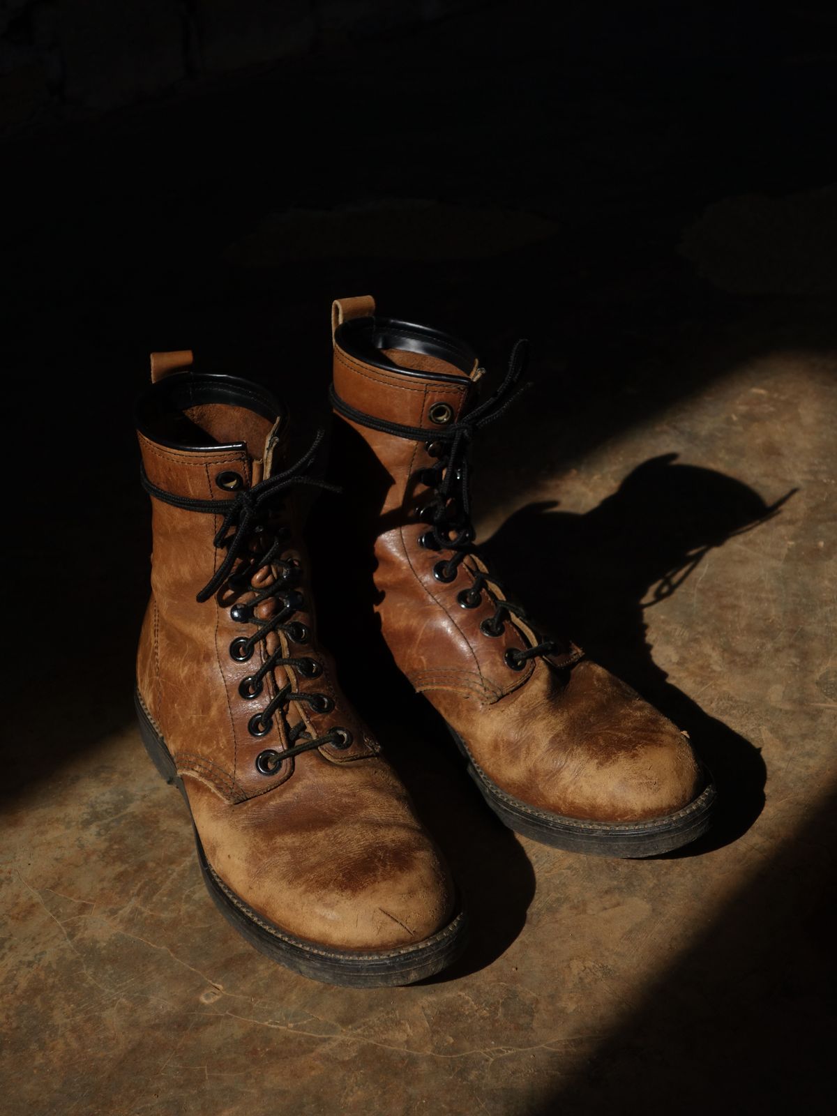 Photo by Nhannguyen on January 5, 2026 of the Sheboygan Unknown Model in Unknown Leather.