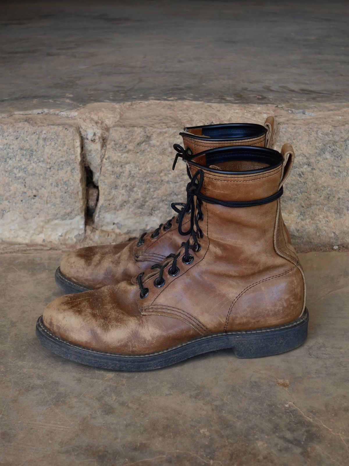 Photo by Nhannguyen on January 5, 2026 of the Sheboygan Unknown Model in Unknown Leather.