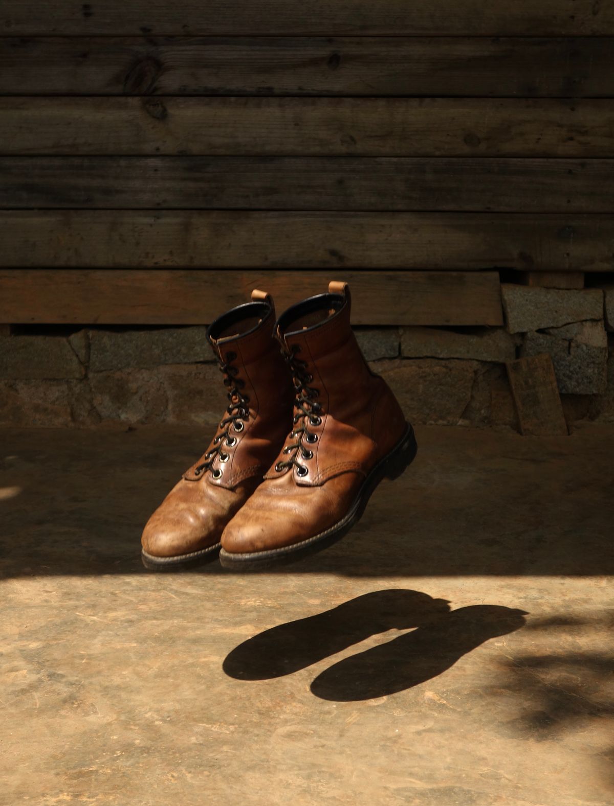 Photo by Nhannguyen on March 31, 2026 of the Sheboygan Unknown Model in Unknown Leather.