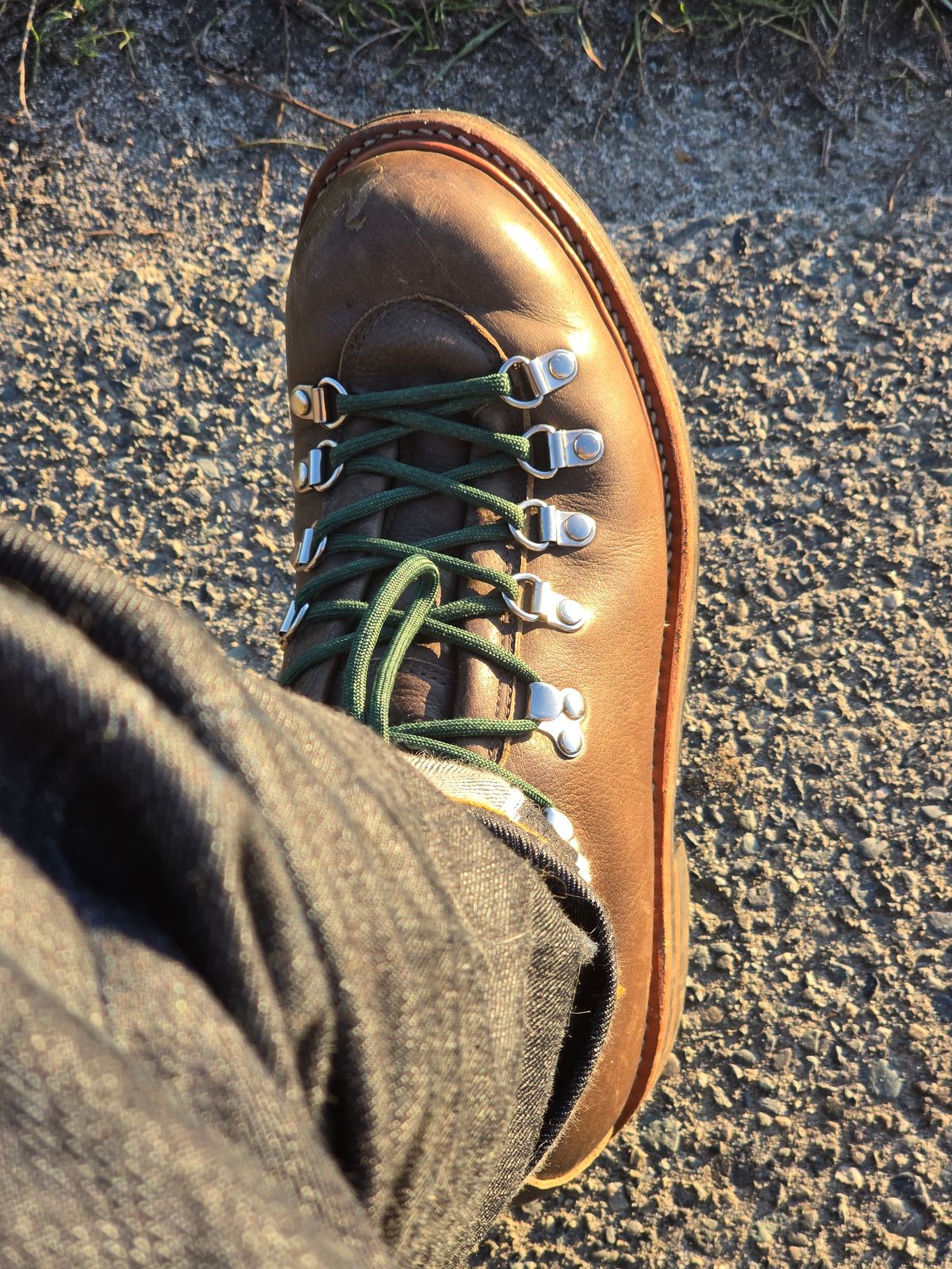 Photo by Jsau on December 11, 2024 of the Viberg Pachena Bay in Unknown Leather.