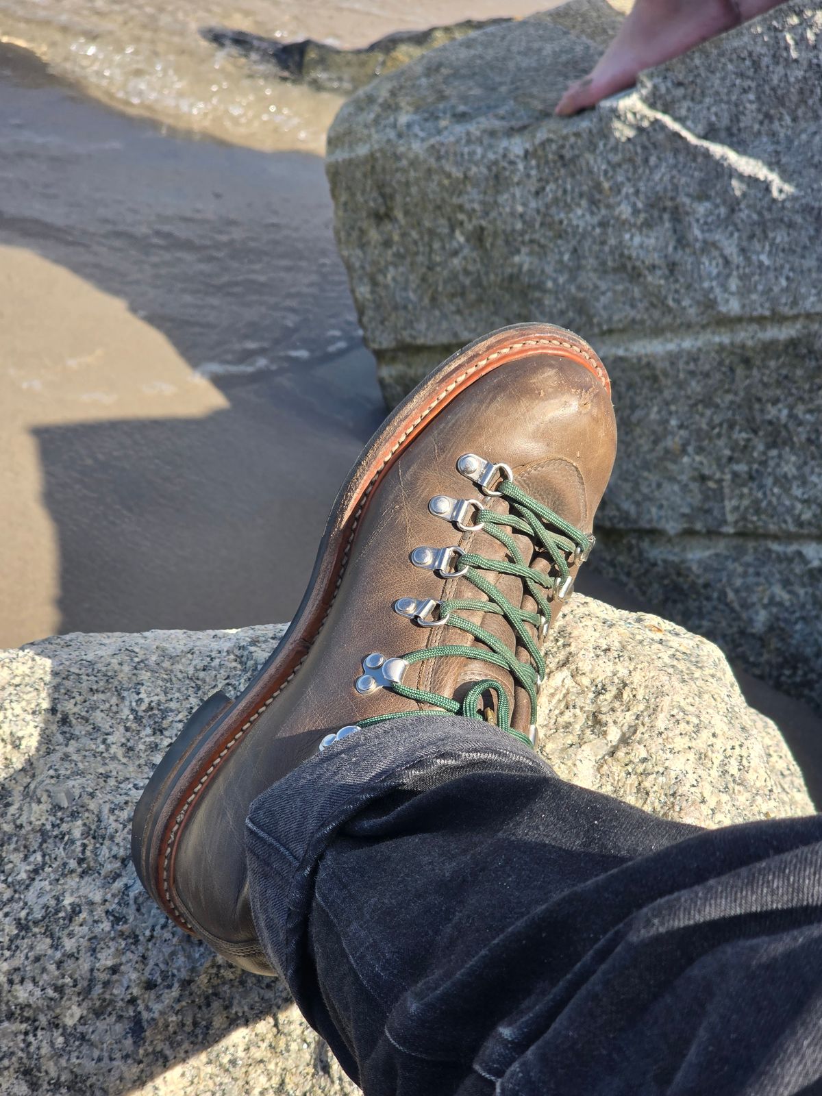 Photo by Jsau on May 3, 2025 of the Viberg Pachena Bay in Unknown Leather.