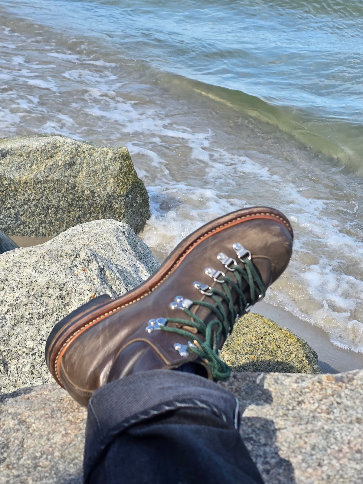 Photo by Jsau on May 3, 2025 of the Viberg Pachena Bay in Unknown Leather.