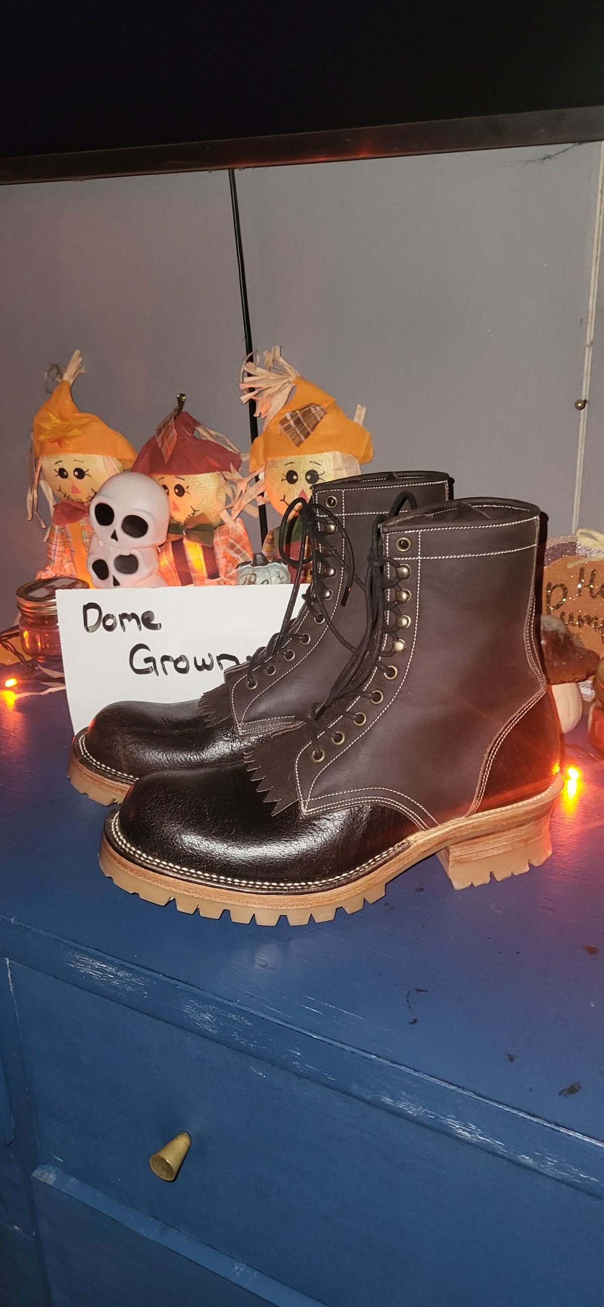 Photo by toddblas on November 1, 2023 of the Fortis Boots Custom DAKAR with Logger in Horween Java Waxed Flesh.