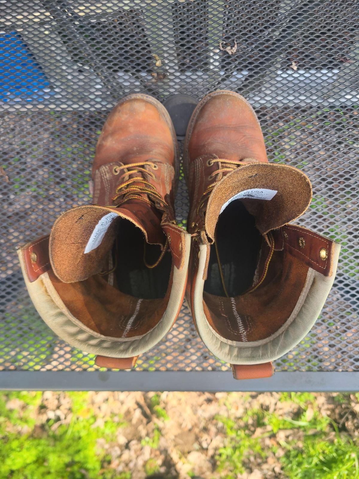 Photo by TheWorkingBastard on February 1, 2023 of the Thorogood 8" Plain Toe in Tobacco Gladiator Oil-Tanned.