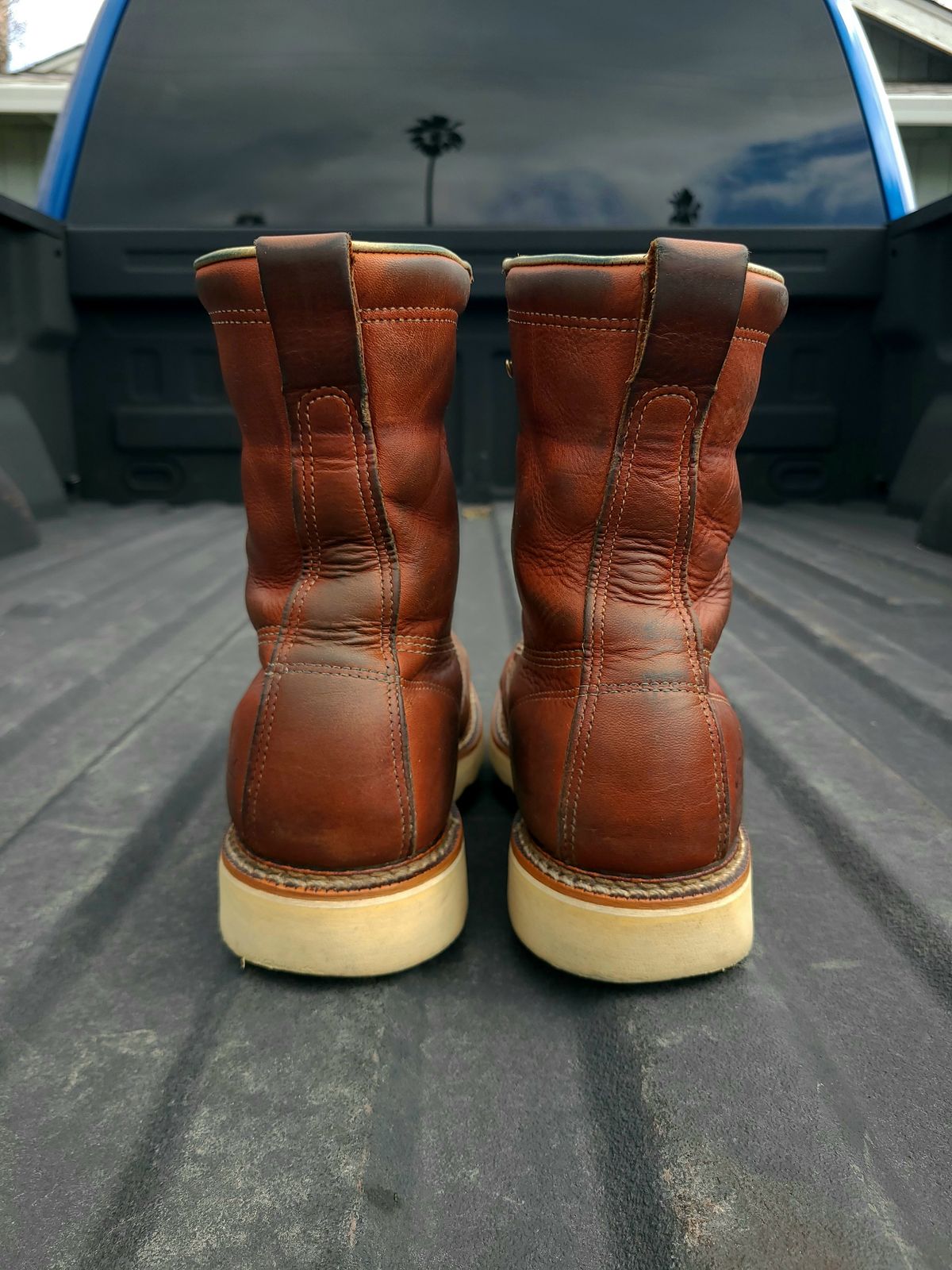 Photo by TheWorkingBastard on April 3, 2023 of the Thorogood 8" Plain Toe in Tobacco Gladiator Oil-Tanned.