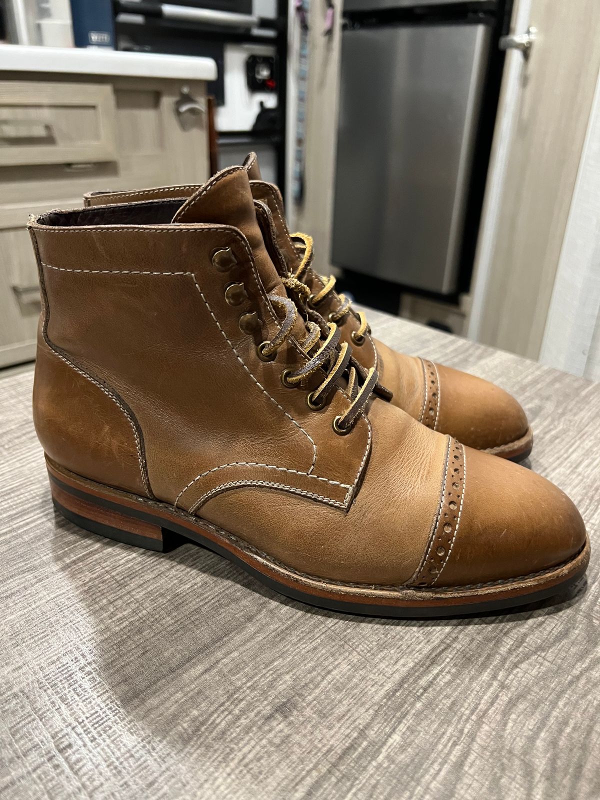Photo by fieldlaf on November 2, 2023 of the Blkbrd Shoemaker Luchador Service Boot in Horween Natural Chromexcel.