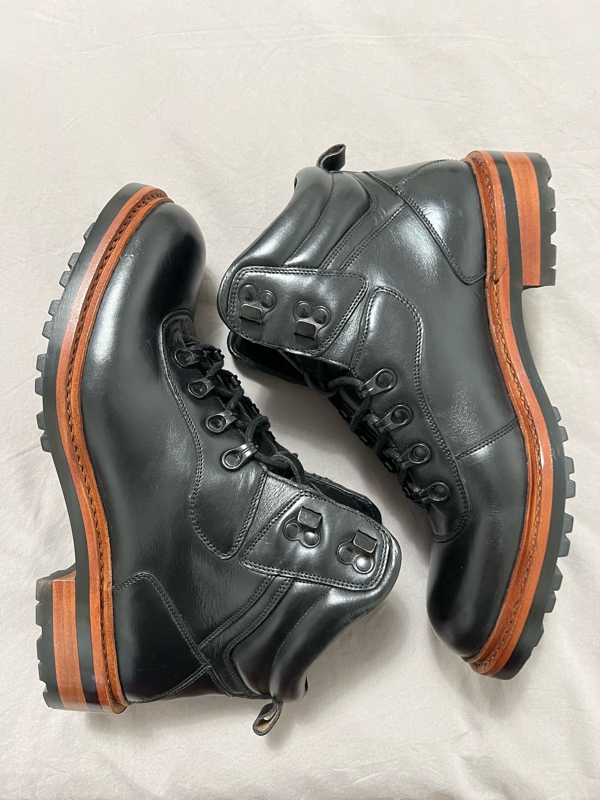 Photo by fieldlaf on October 1, 2024 of the Blkbrd Shoemaker Bulwark Trek Boot in Horween Black Chromexcel.