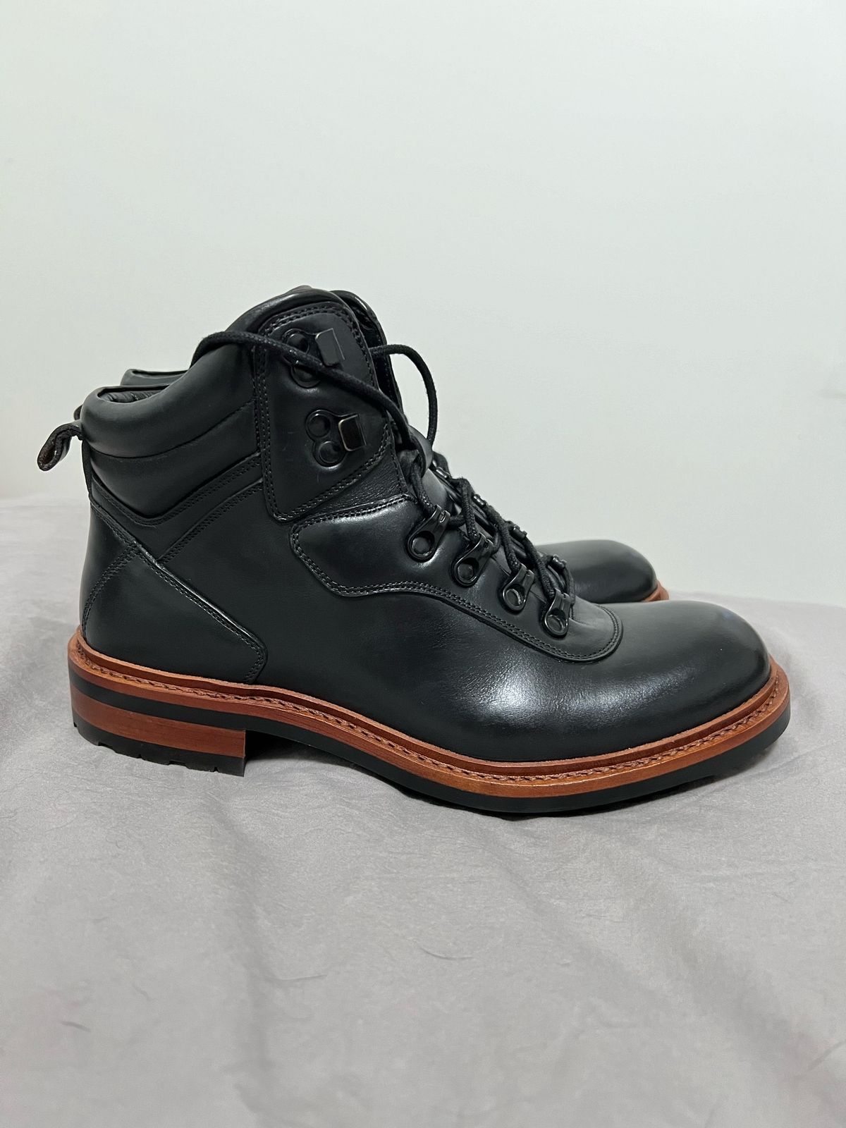 Photo by fieldlaf on October 1, 2024 of the Blkbrd Shoemaker Bulwark Trek Boot in Horween Black Chromexcel.
