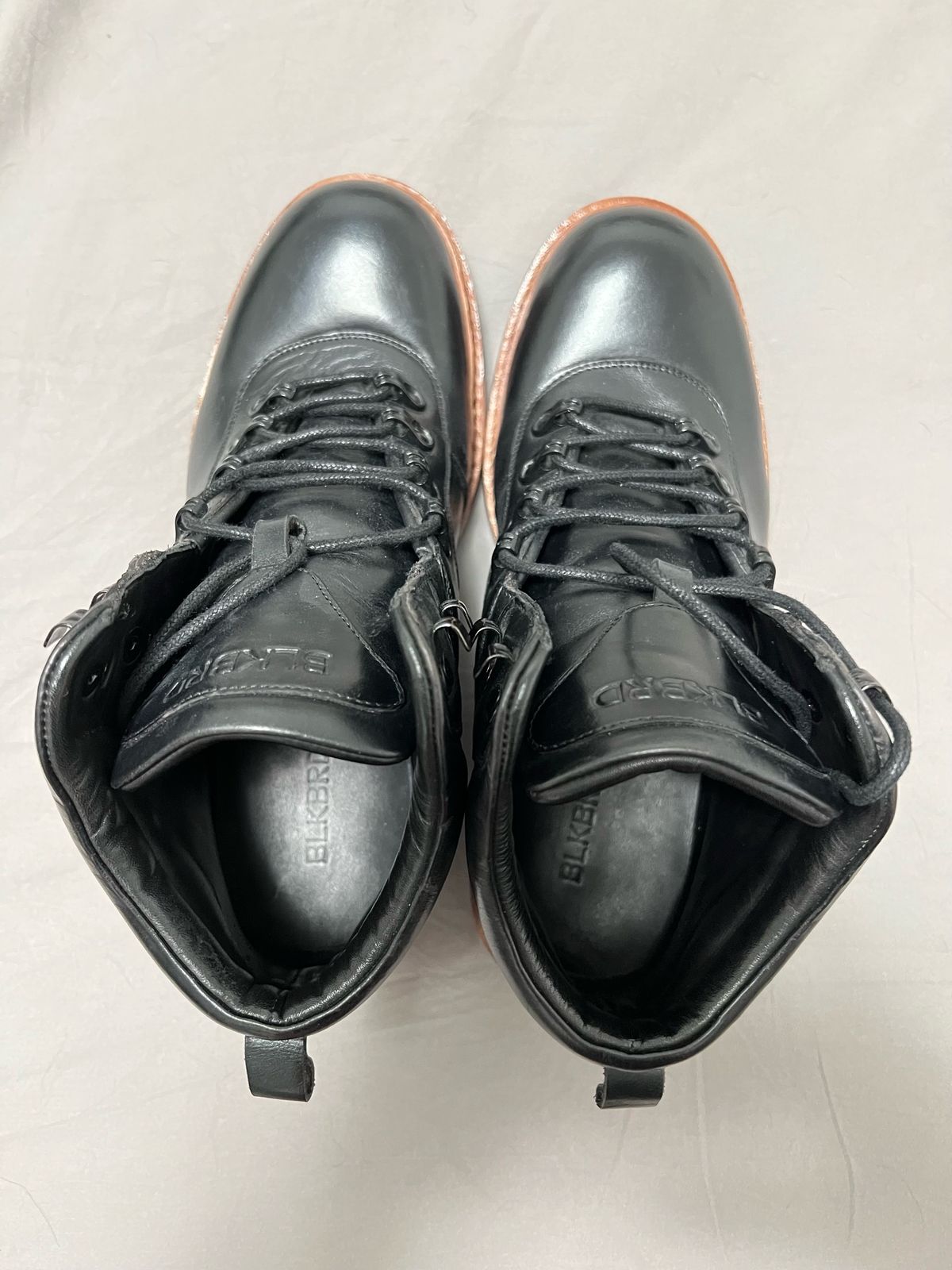 Photo by fieldlaf on October 1, 2024 of the Blkbrd Shoemaker Bulwark Trek Boot in Horween Black Chromexcel.