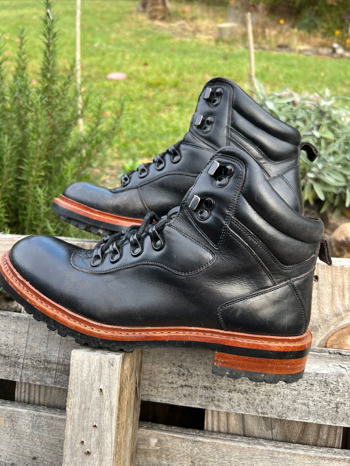 Photo by fieldlaf on November 4, 2024 of the Blkbrd Shoemaker Bulwark Trek Boot in Horween Black Chromexcel.
