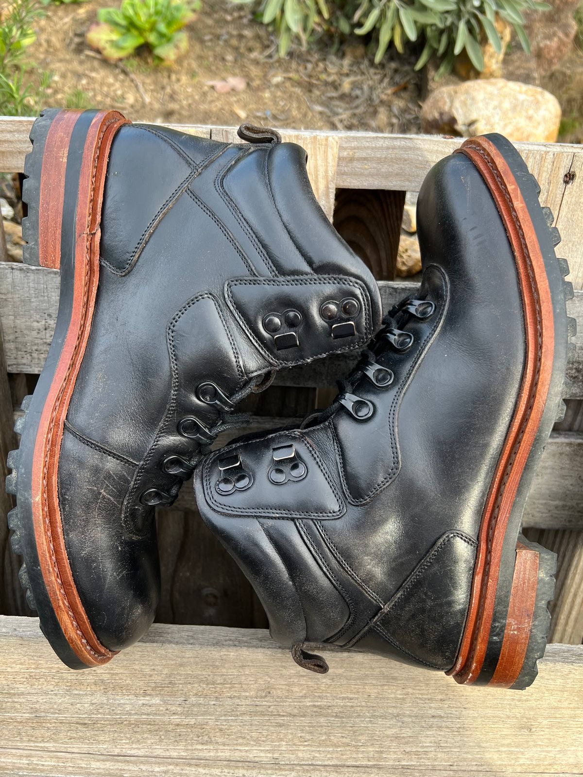 Photo by fieldlaf on November 4, 2024 of the Blkbrd Shoemaker Bulwark Trek Boot in Horween Black Chromexcel.