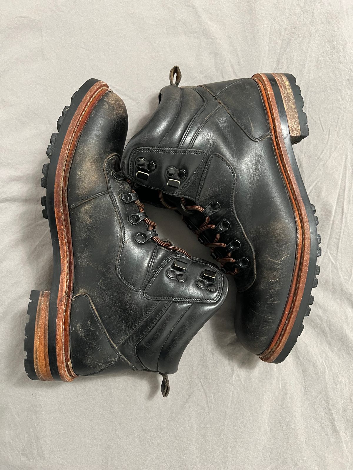 Photo by fieldlaf on January 1, 2025 of the Blkbrd Shoemaker Bulwark Trek Boot in Horween Black Chromexcel.