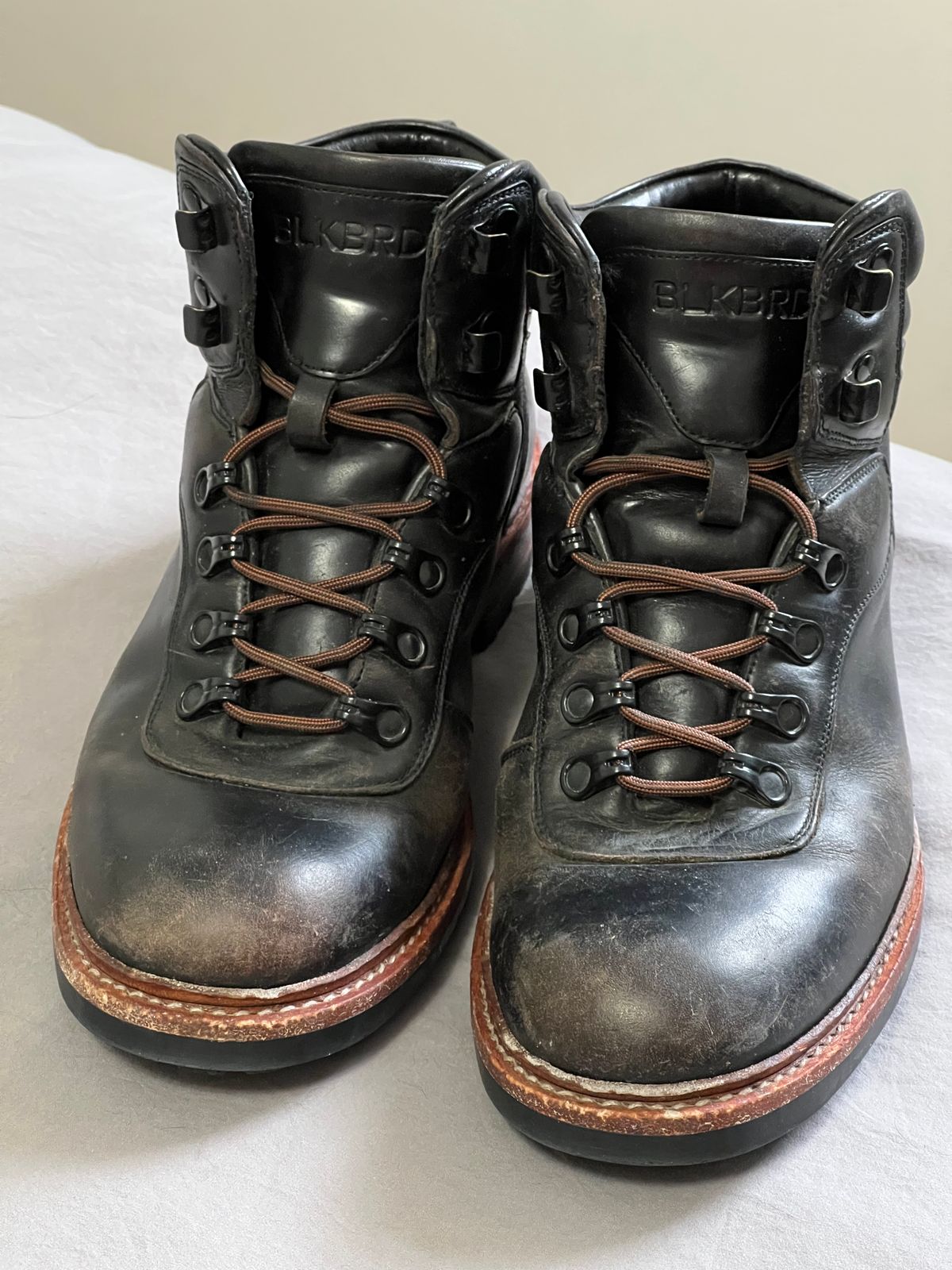 Photo by fieldlaf on February 2, 2025 of the Blkbrd Shoemaker Bulwark Trek Boot in Horween Black Chromexcel.