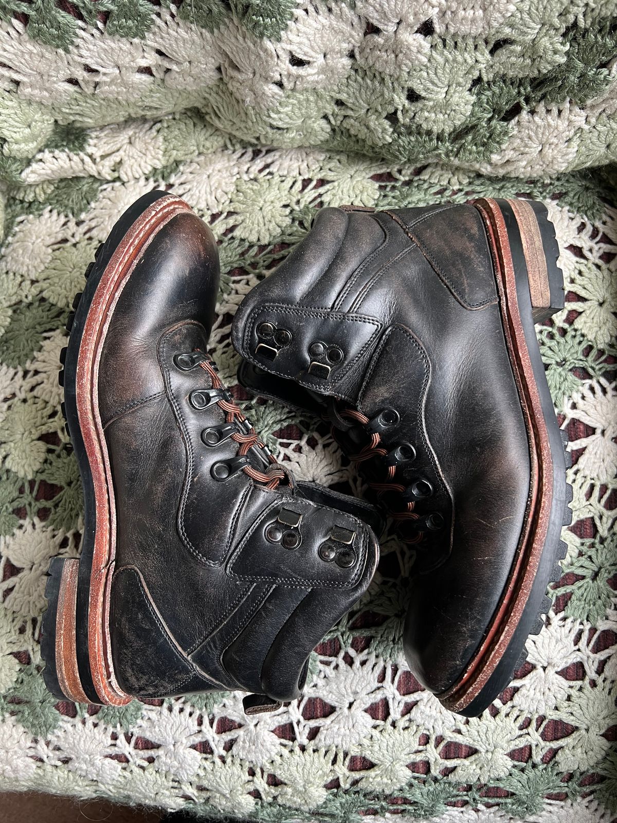 Photo by fieldlaf on March 5, 2025 of the Blkbrd Shoemaker Bulwark Trek Boot in Horween Black Chromexcel.