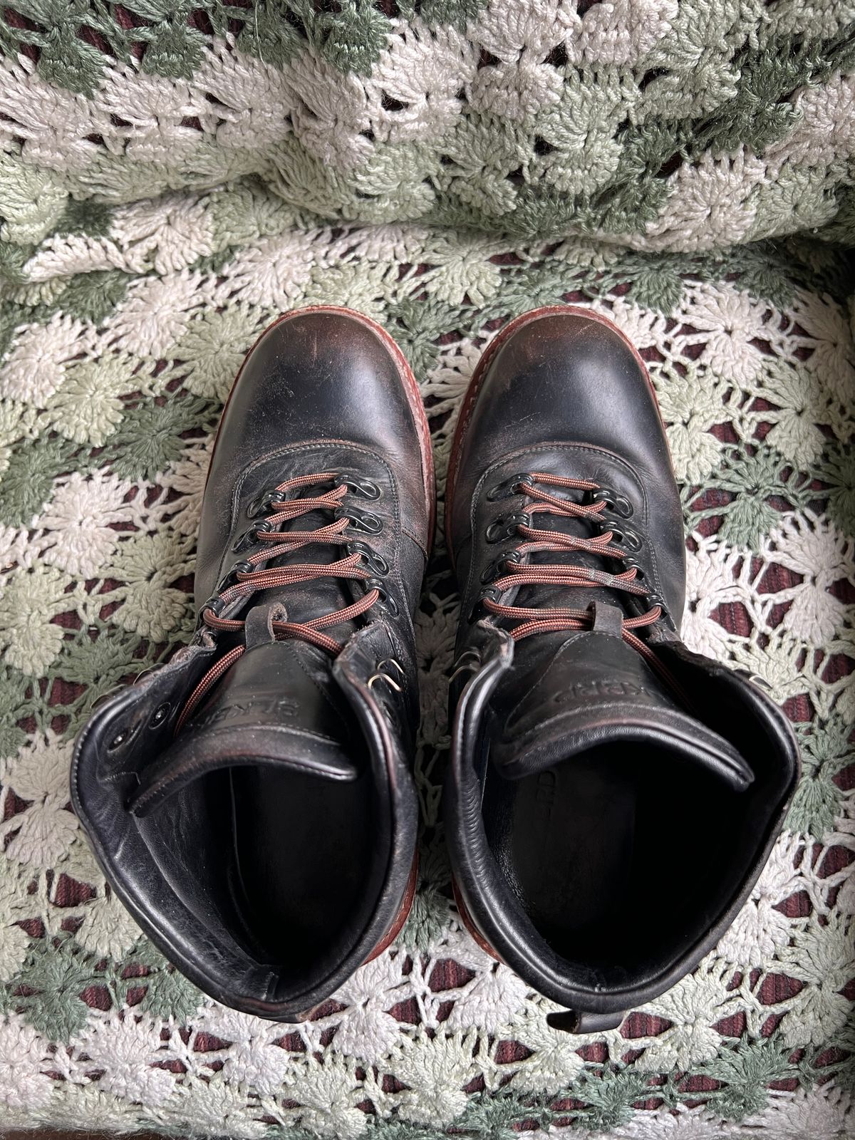 Photo by fieldlaf on March 5, 2025 of the Blkbrd Shoemaker Bulwark Trek Boot in Horween Black Chromexcel.